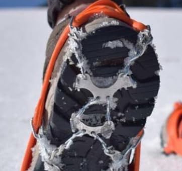 Momentum Traction Spikes 12-Point Stainless Steel Claw Spikes, Diamond Pattern for Superior Grip, Ergonomic Design for Comfort, Weather-Resistant to -40?C, Ideal for Winter Use