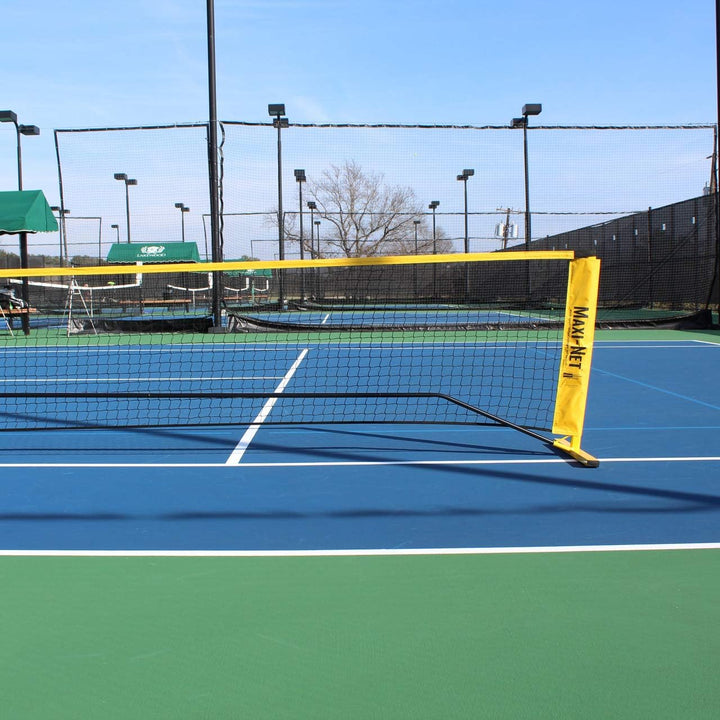 Maxi-Net - 18-Foot Portable Tennis, Beginner Volleyball and Badminton Net System